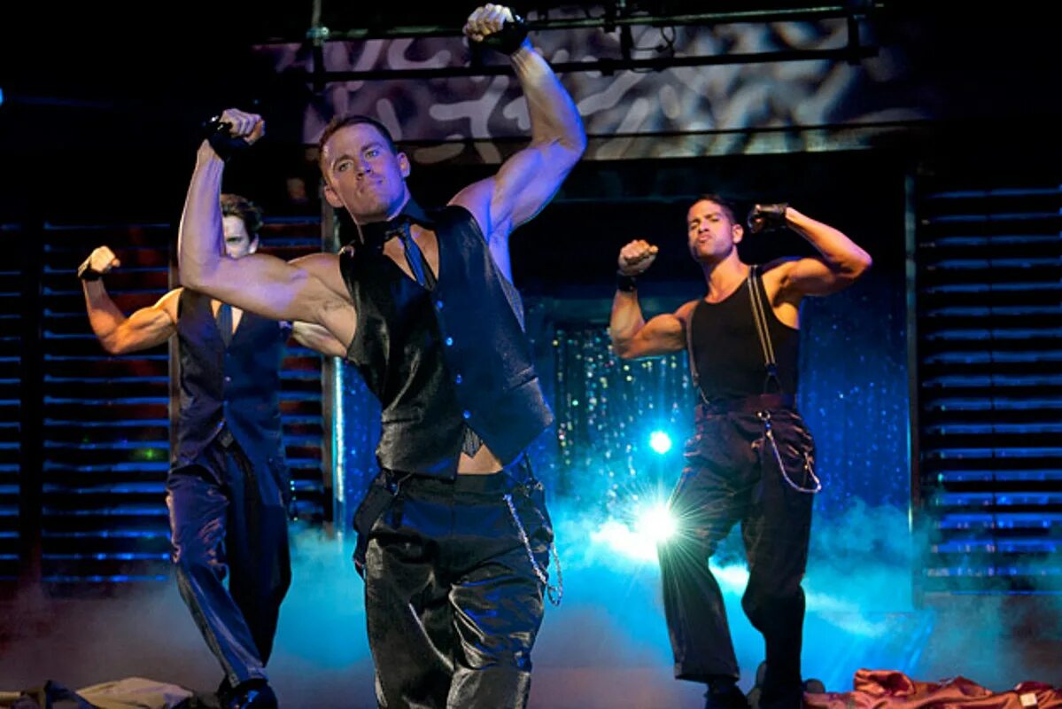 Mike is three. Ченнинг татум magic mike. ченнинг татум супер майк 2025. мэджик майк. ченнинг татум супер майк последний танец.