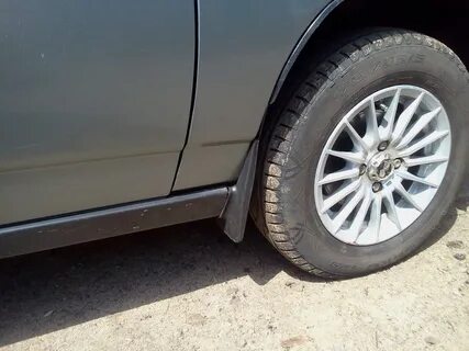 Передние брызговики приора