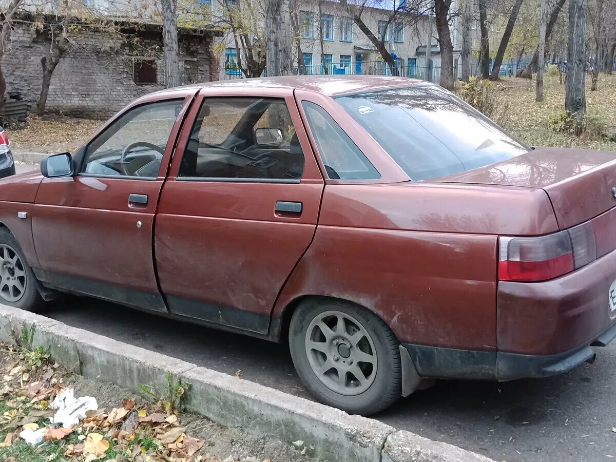 Купить ваз 2110 свежий. ВАЗ 2110 1999 красный. ВАЗ 2110 без пробега. ВАЗ 2110 красная Красноярск 1999. ВАЗ 2110 1999 серебристо красный.