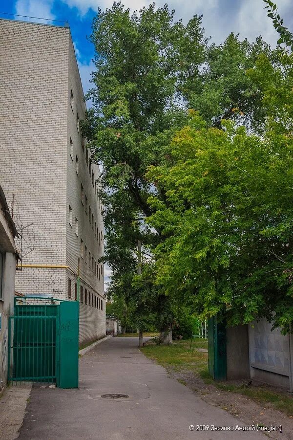 Новошахтинск харьковская 12 ваш доктор. Харьковская 2. Н. Улица харьковская 48 тюмень. Харьковское училище йобов.