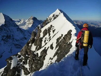 Which mountains are higher