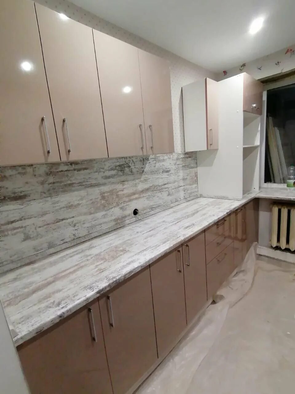 Скиф столешницы 101д. Лдсп сосна пасадена эггер. Столешница кедр 7050 сосна эксклюзивная. Канадская хижина столешница скиф. Сосна столешница фото.