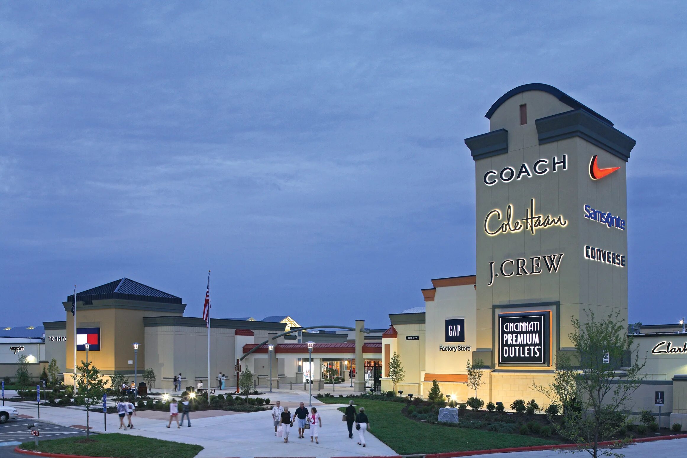 Outlets com. Аутлет. Аутлеты США. Outlet магазин. Premium Outlets.