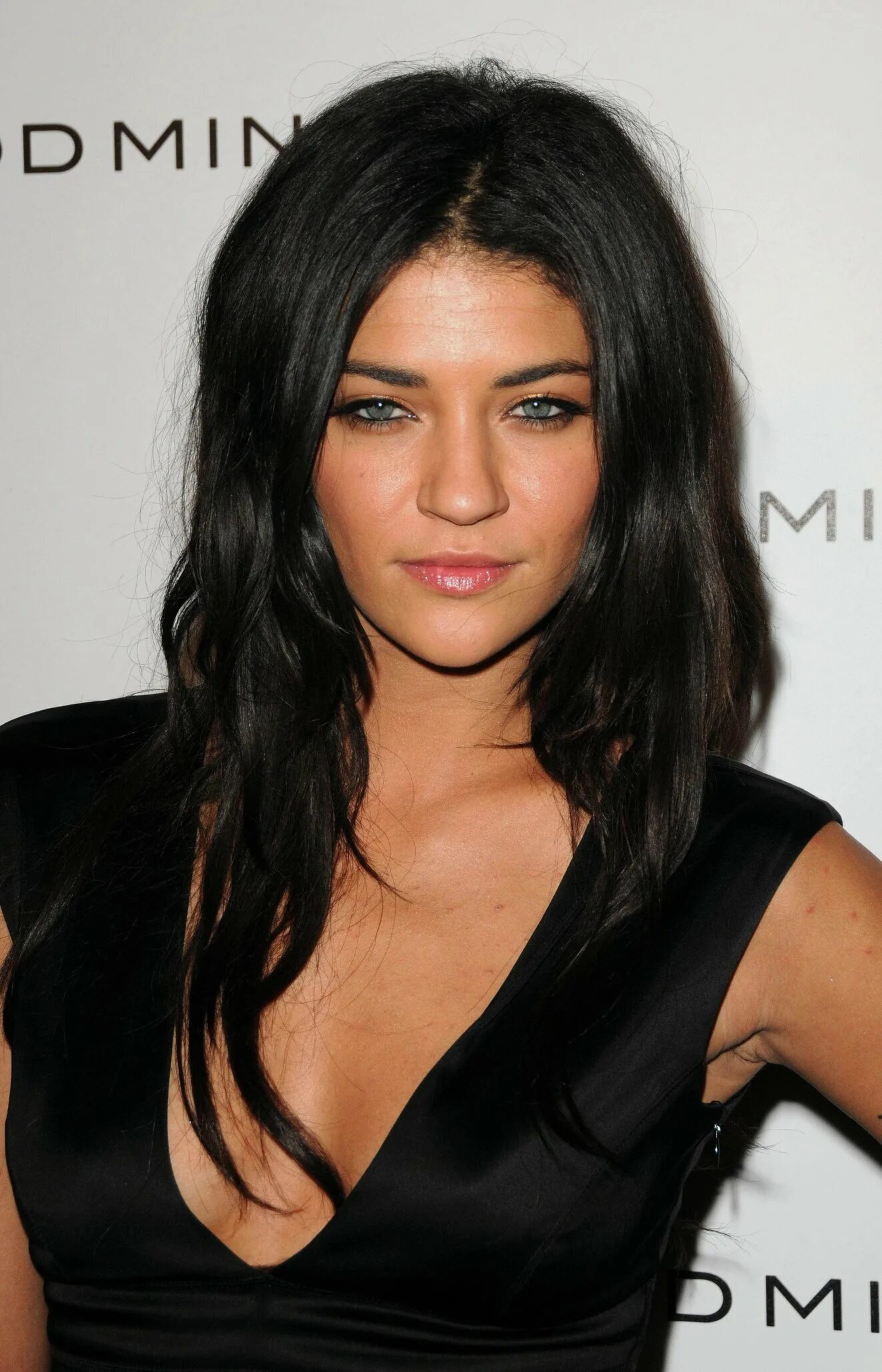 Jessica 2010 posted. Jessica szohr пираньи. Девушка в бижутерии. Gq обложки. Jessica 2010 posted.