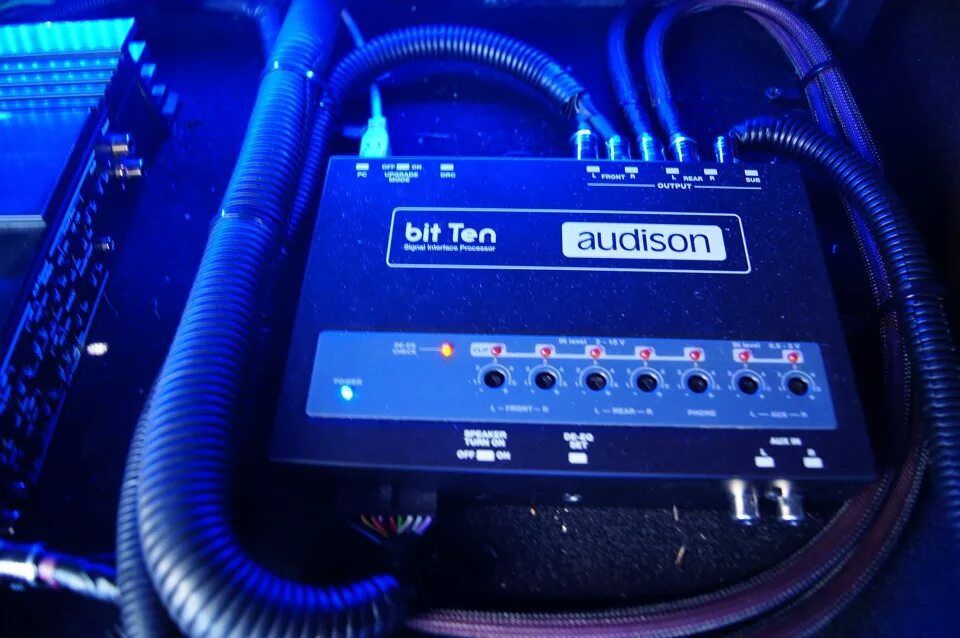 Audison bit ten. Звуковой процессор Audison bit ten. Audison bit ten d. Audison bit one процессор. Audison bit ten фишка.