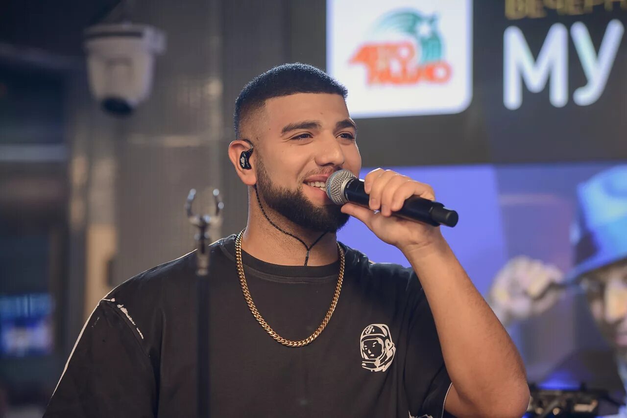 Артем качер. Artem песни. Artem песни. Качер певец. Артём качер сборник песен.