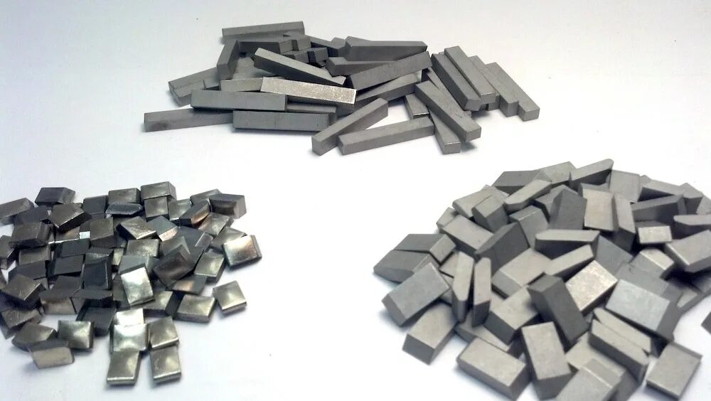 Tungsten carbide. Карбид вольфрама. Карбид вольфрама металл. Карбидизация вольфрама. Карбид вольфрама Кристалл.
