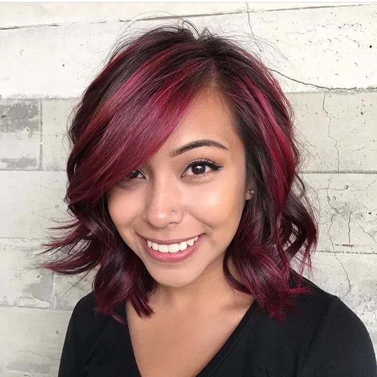 Лицо темно красного цвета. Красные волосы зеленые глаза. Niky von macabre. Рыжие волосы. Бордовая помада.