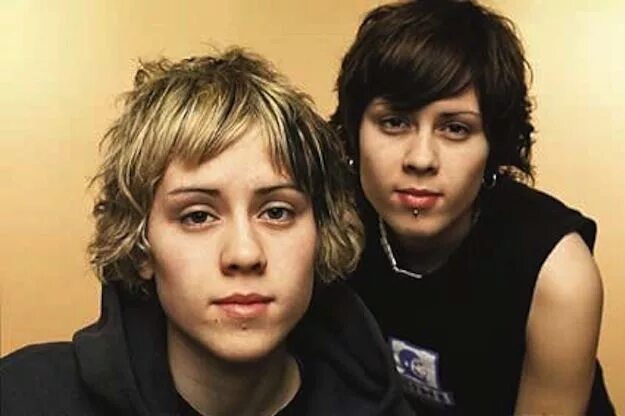 Tegan and Sara young. Tegan 2004. Tegan 2005. And Sara 2007. Sarah wants to