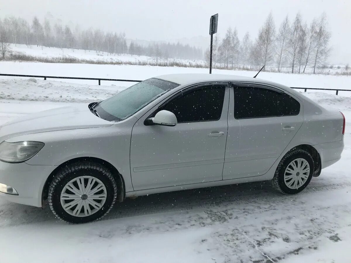 шкода йети на штампах. вишневая шкода а7. авито липецк шкода. авто на авито липецкая область с пробегом шкода. авито липецк шкода.