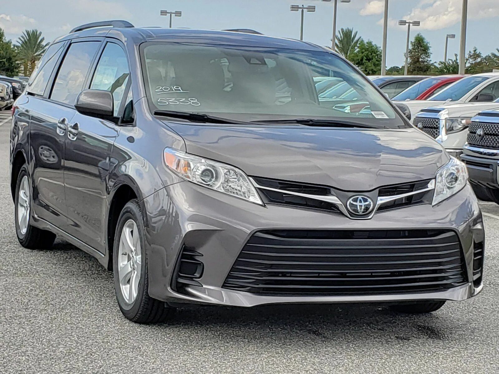 Toyota Sienna 2019. Toyota Sienna 2019 Limited. Тойота Сиенна 2022. Toyota Sienna XLE 2019. Тойота сена 2024