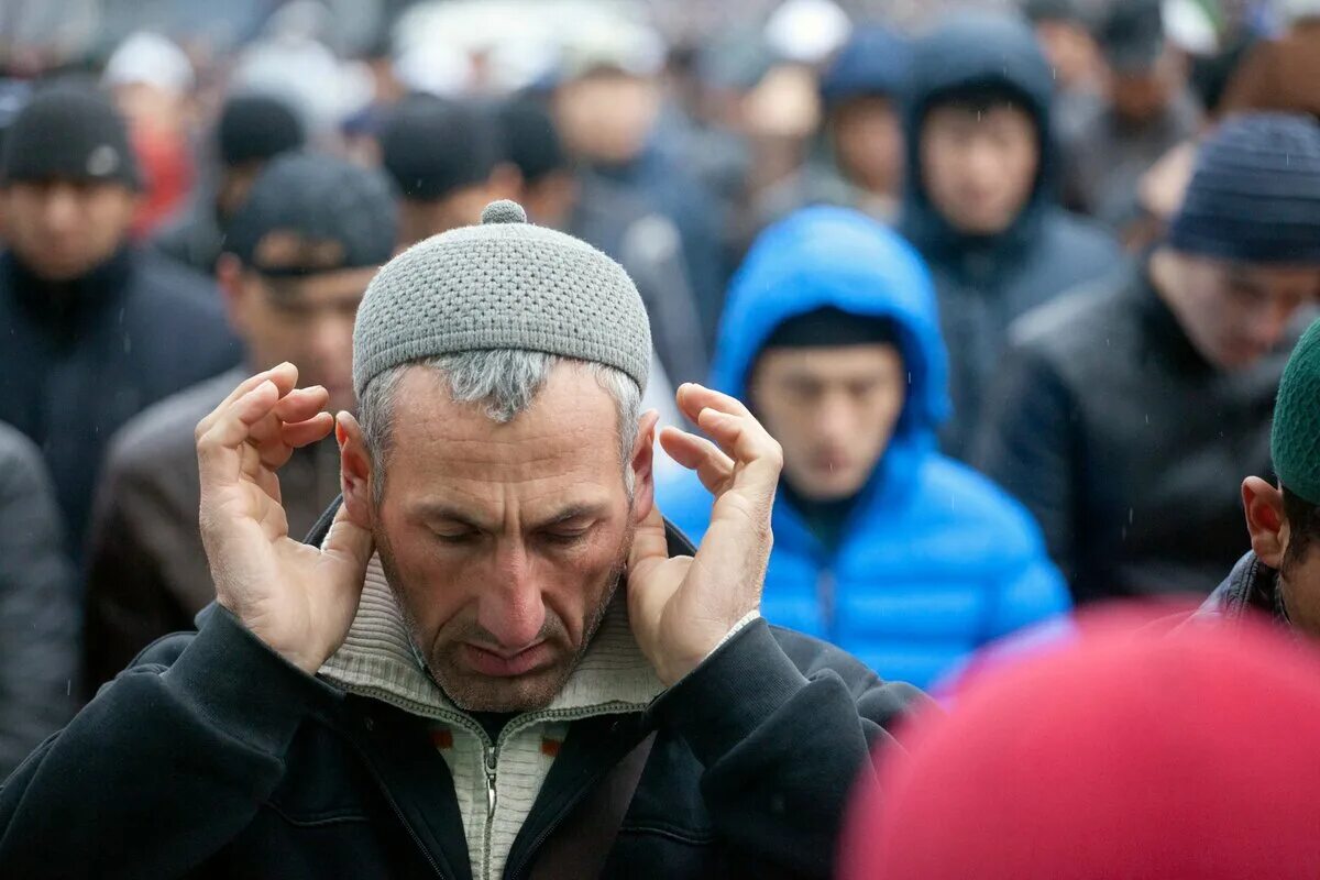 байрам праздник мусульман в москве. курбан байрам. улицы в крови курбан байрам. праздник мусульман курбан-байрам. курбан байрам — праздник жертвоприношения.