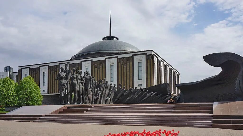 Народный мемориал. Мемориальный комплекс на поклонной горе в москве церетели. поклонная гора зураб церетели. церетели поклонная гора памятник. церетели парк победы памятник.