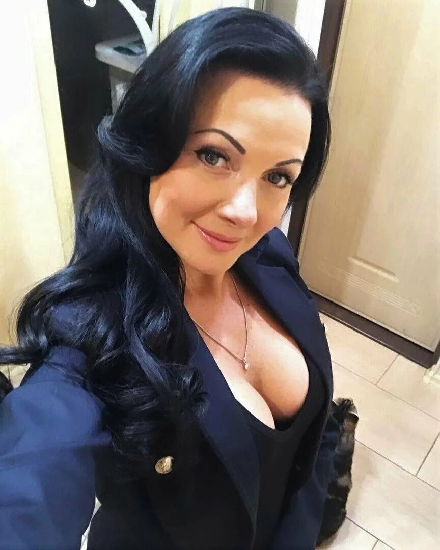 Ахиярова светлана. Шикарная мама. Красивые взрослые женщины. Контакты женщины хотят. Женщины 35+.