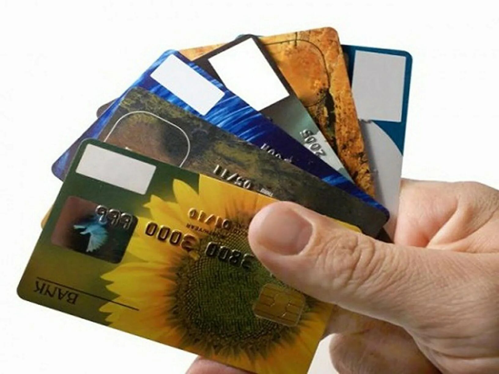 Нужны ли пластиковые карты. Пластиковые карточки. Банковская карта. Пластиковые карты банковские. Кредитные пластиковые карты.