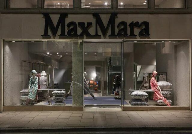 Max mara невский просп 16 фото Max Mara Store in Palm Beach Opens