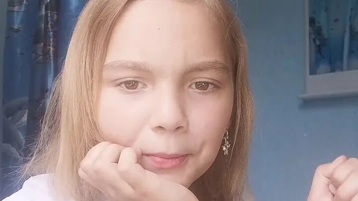 Девочка прямой эфир видео. Девочки в прямом эфире. Перископ сливы девочек. Прямые трансляции девушек. Веб трансляции девочки.