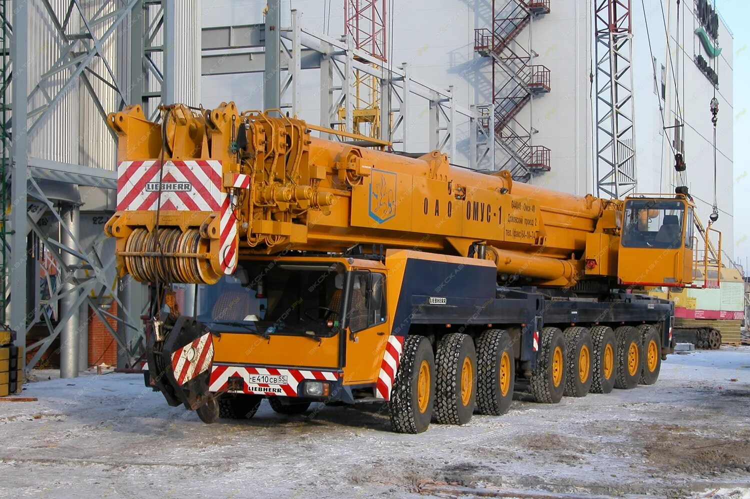 Аренда тн. Либхер 100т гусеничный. Liebherr LTM 1100-4.2. 4rhfy KB,[pth 100njy. Кран Либхер 25 тонн.