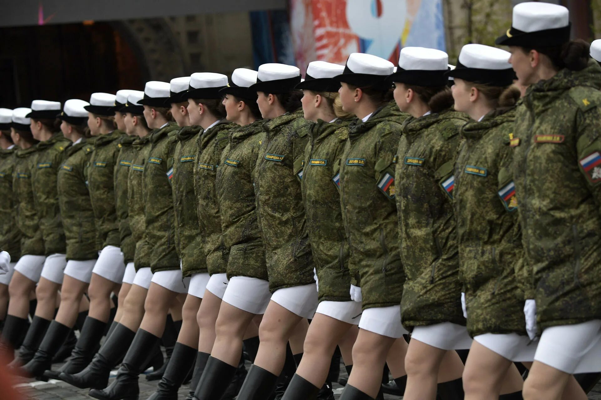 Современная Военная форма. Военная форма Российской армии. Женщины в Российской армии. Женщины военнослужащие.