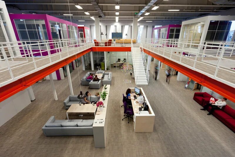 технополис сколково. коворкинг калибр москва. сколково офис. офис raiffeisen технопарк. 2.