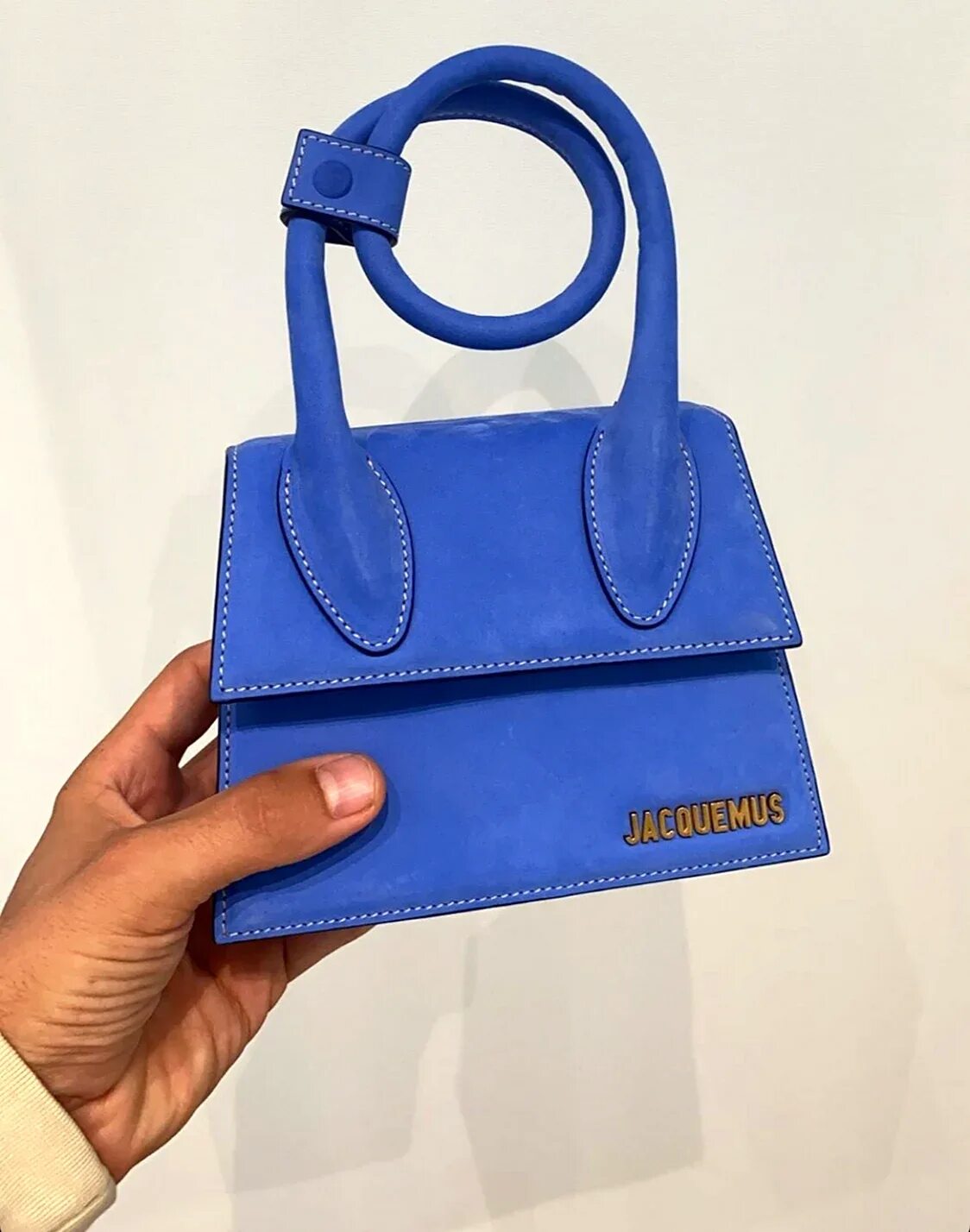 Jacquemus bags. Jacquemus bags. Jacquemus bags. Сумка жакмюс белая. Сумка женская jacquemus le chiquito.
