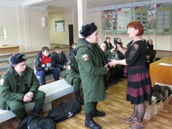 Красный призывной. Призывной пункт Пермь ул Докучаева. Сборный пункт Пермского края. Сборный пункт военного комиссариата Пермского края. Военкомат Пермь.