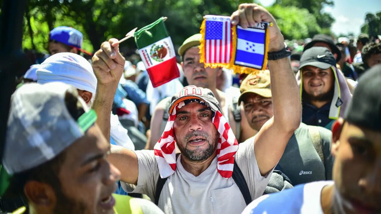Мексиканские мигранты в США. Мигранты из Латинской Америки. Иммигранты в Америке. Иммигранты из Мексики в США.