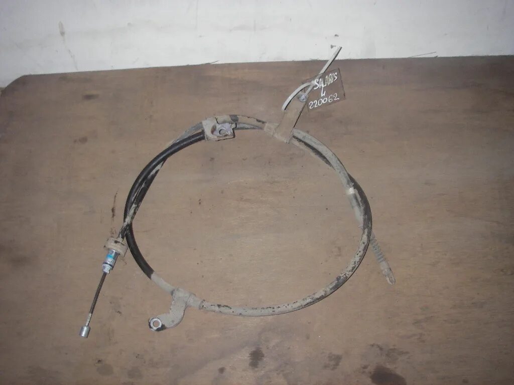 механизм стояночного тормоза хендай ix35 название деталей. трос ручника солярис 2016. Hyundai h1 трос ручника правый. 597704h700. трос ручника левый хендай матрикс.