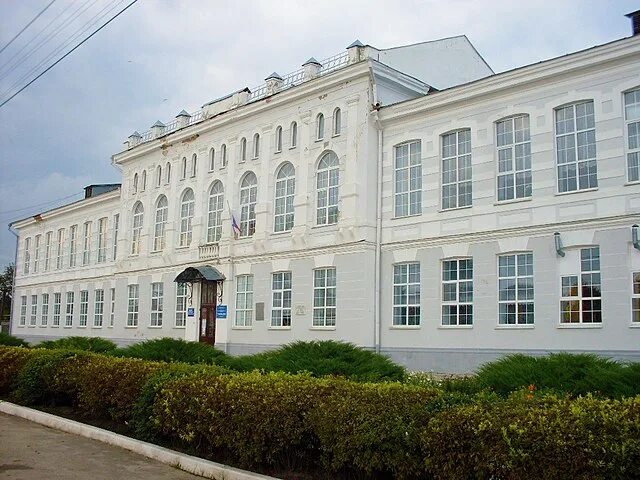В гимназии Болхова после ремонта торжественно открыли спортзал Губернатор Орловс