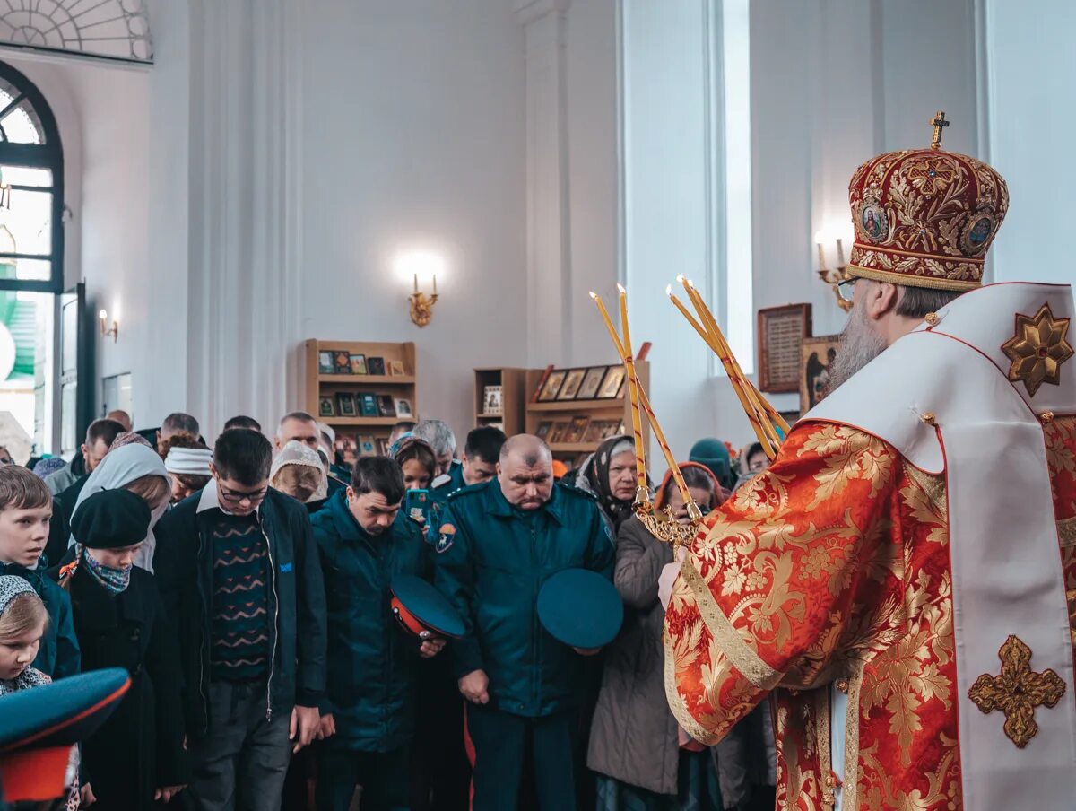 купель красный десант. с крещением вдв. хутор красная батарея. красный десант крещение. крещение купание десантников.