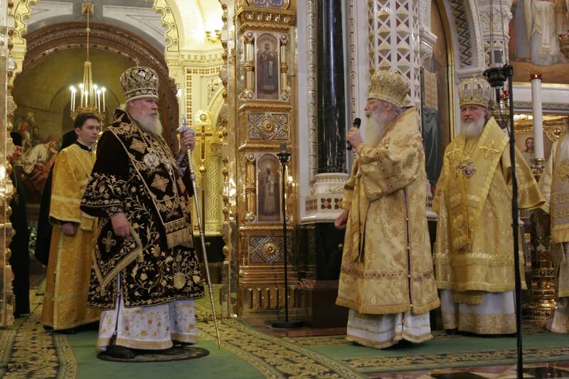 центральная клиническая больница святителя алексия в москве. храм святителя алексия ленинский проспект. служба в елоховском соборе алексий 2. елоховский собор плмиганиеига панихиду. митрополит иларион иверская икона.