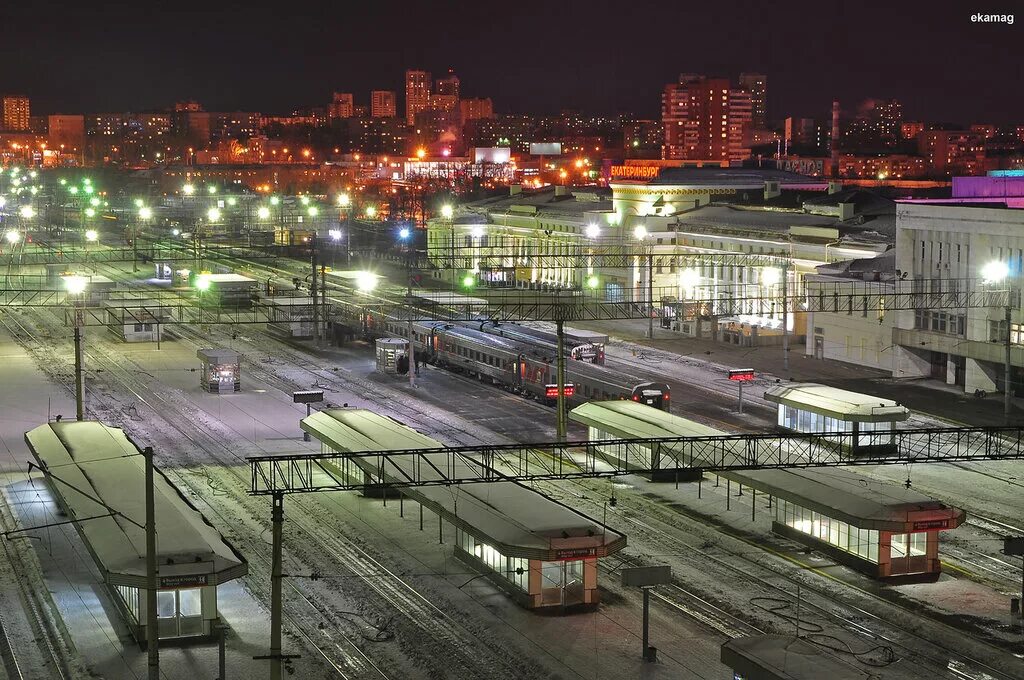 жд вокзал екатеринбург пассажирский. г екатеринбург жд. центральный вокзал екатеринбург. вокзал пассажирский екб. вокзал свердловск.
