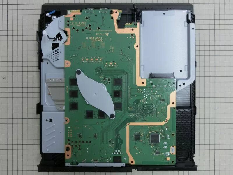 разборка дуалшок 4. Iphone 4s разбор. сборка ps4 slim. Teardown ps4. привод ps4 slim.