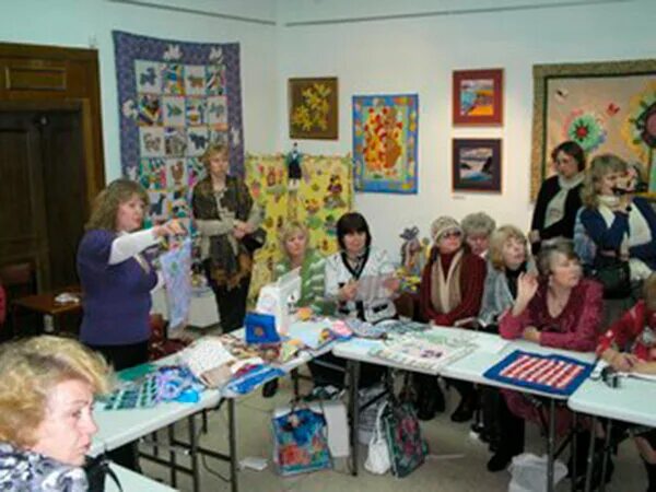 ул. ул лизы чайкиной 23 омск. выставка в твери музей лизы чайкиной. дом творчества лизы чайкиной. выставочный зал лизы чайкиной тверь.