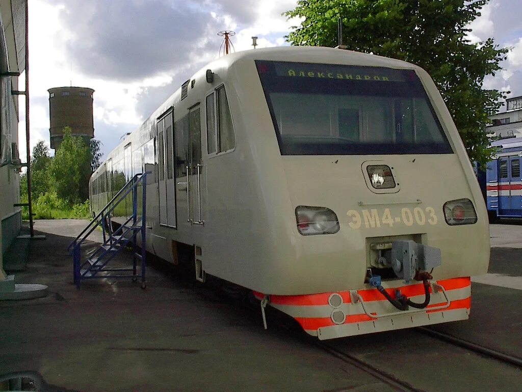 мытищи вокзал 2021. электропоезд эм4 спутник. электричка спутник москва. спутник мытищи москва мытищи.