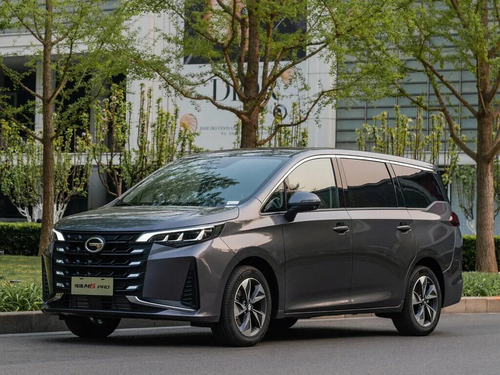 Trumpchi m6. Gac trumpchi gm6. Gac trumpchi m6. Gac trumpchi m6. Минивэн gac gm6.