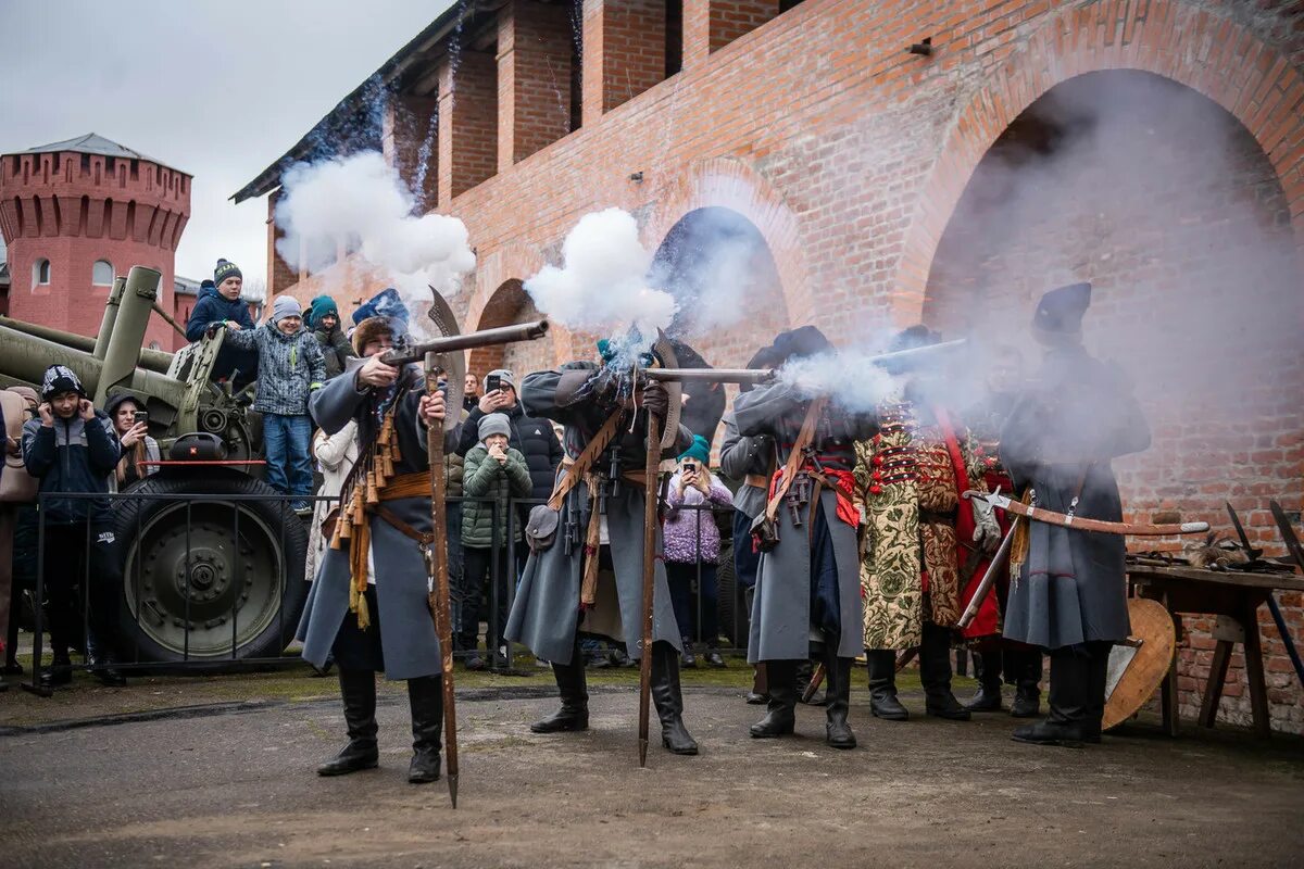 Оборона Смоленска 1609-1611. Осада Смоленска поляками 1609. Осада Смоленска 1609-1611 картина. Оборона Смоленска 1609-1611 Киреев. Осада смоленска войсками сигизмунда 3