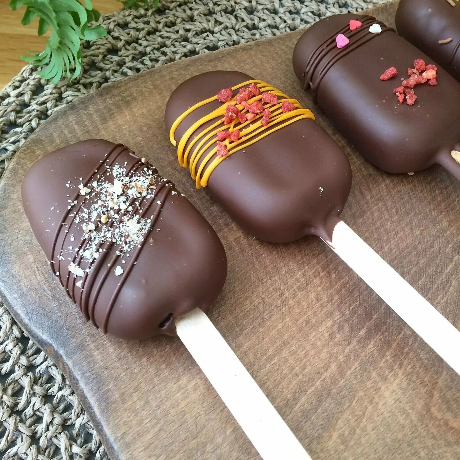 декор кейк попс эскимо. пирожные эскимо на палочке. рецепт эскимо на палочке. рецепт эскимо на палочке. пирожное эскимо на палочке.