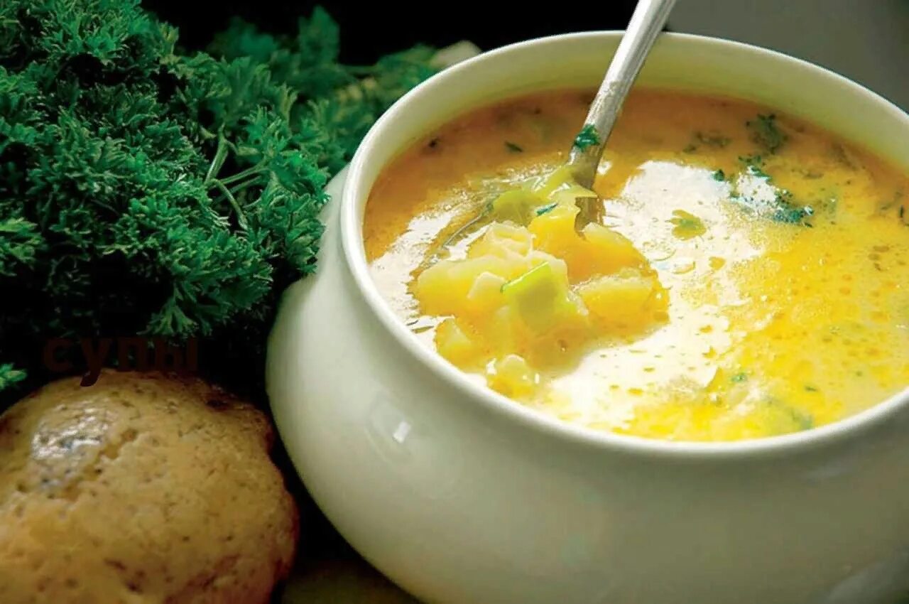 Картофельный суп. Для супа. Суп картофельный вегетарианский. Похлебка с картошкой. Супы поэтапно