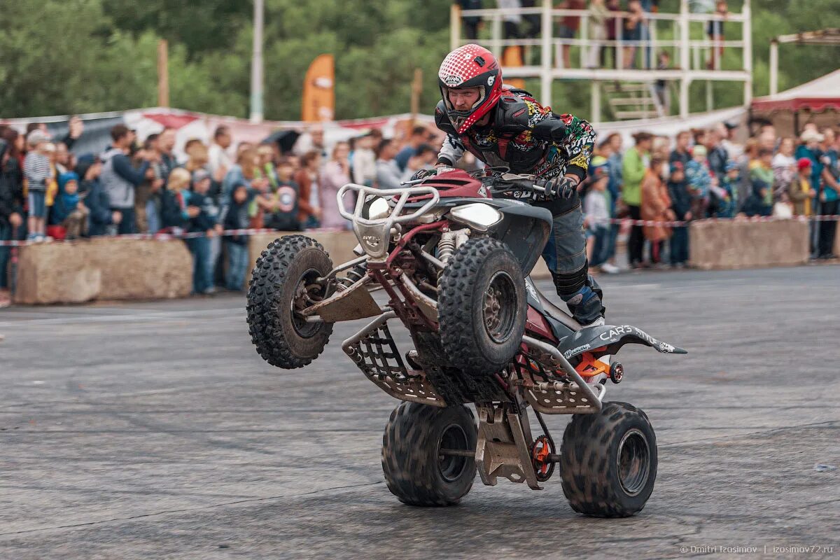 Каскадер картинка. Спортивный модуль «каскадёр». Дмитрий горицкий шоу каскадеров. Каскадеры дата. Подвеска профессиональных каскадёров.