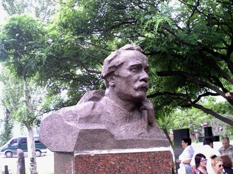 Беспощадный 10 на русском. Бирд борн. Демотиваторы про алкоголиков. Беспощадный 10 на русском. Беспощадный 10 на русском.