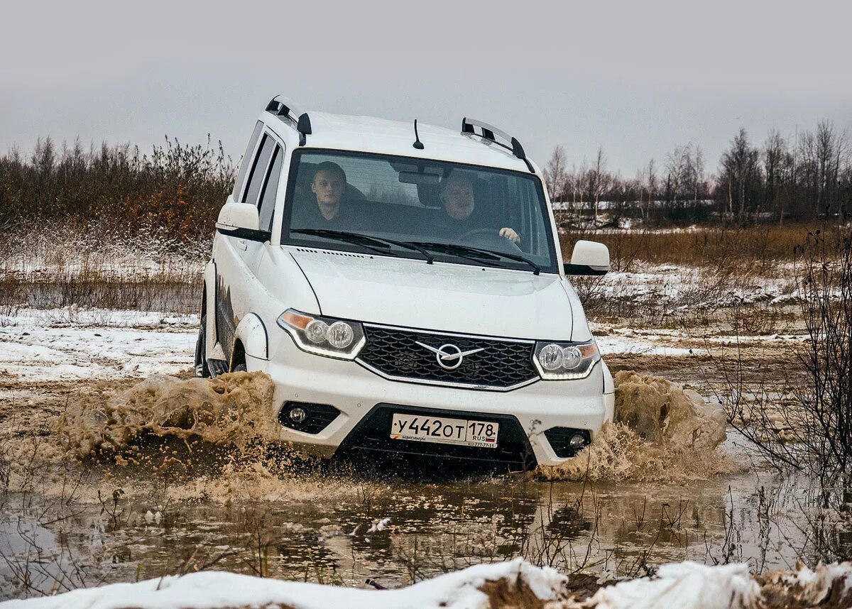 УАЗ Патриот автомат. УАЗ Патриот проходимость. УАЗ Патриот автомат проходимость. УАЗ Патриот для бездорожья.