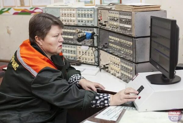 Функционирование диспетчерской службы. Еддс 112 хабаровск. Диспетчер. Диспетчерская скорой медицинской помощи. Еддс мчс.