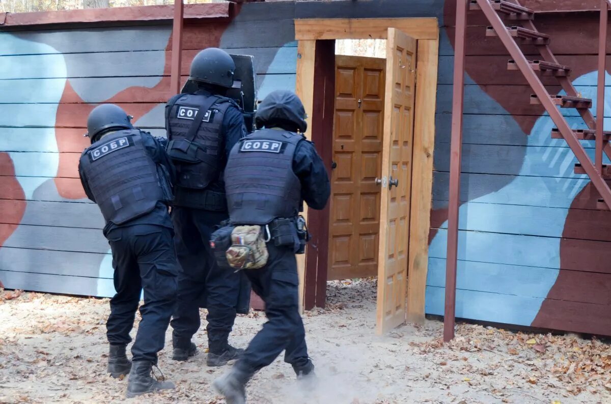 Собр гранит санкт-петербург. Собр гранит рузовская. Спецназ собр. Жизнь собра. Собр 1999.