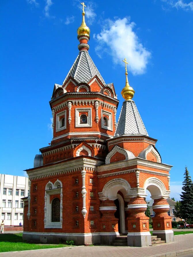 Храм имени александры. Часовня Александра Невского Ярославль. Церковь Александра Невского Ярославль. Храм часовня Александра Невского Ярославль. Александр Невский часовня Ярославль.