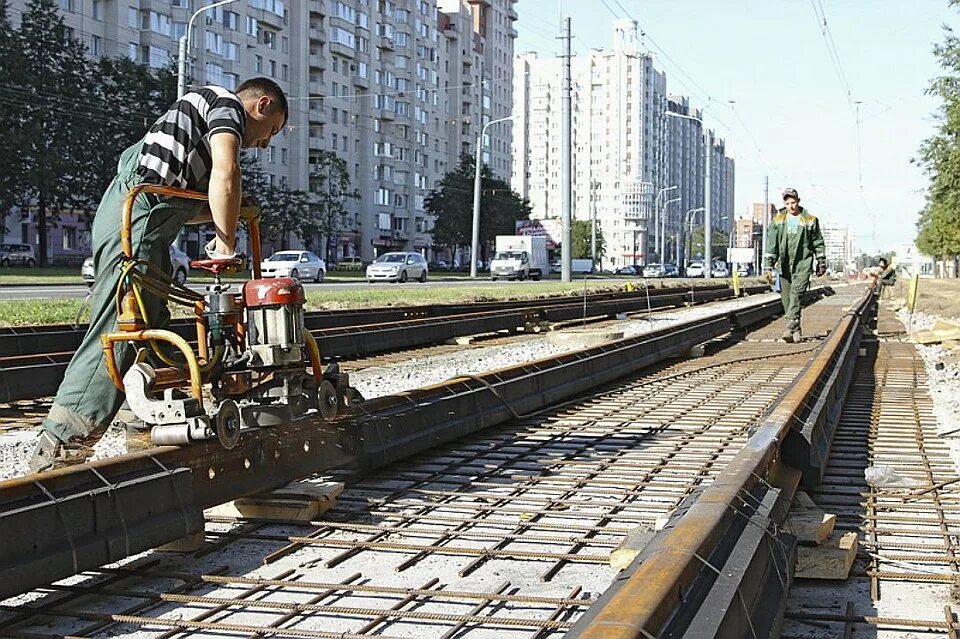 Конструкция трамвайных путей. Шпалы для трамвайных путей. Монолитная конструкция трамвайного пути. Демонтаж трамвайных путей в Санкт-Петербурге.