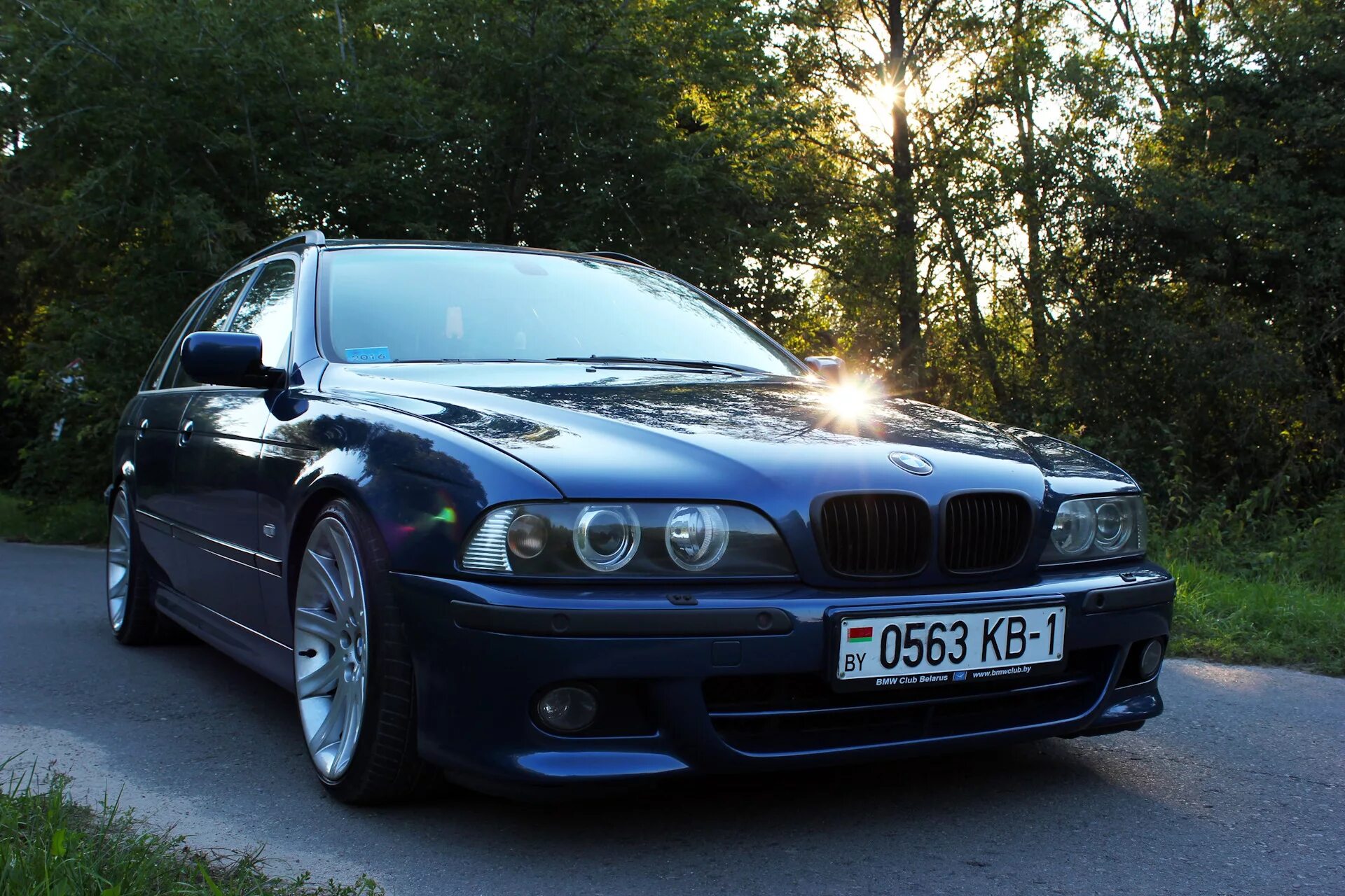 Бмв 95 года. Bmw e39 95 style. bmw e39 95 стиль. bmw 5 e39 95 год. 95 стиль бмв е39.