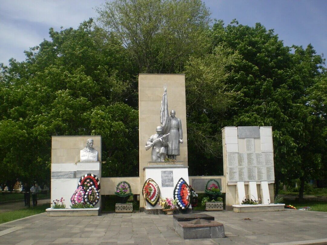 Заветное памятник. Освобождение Кочубеевского района в Кочубеевском памятники. Село заветное Кочубеевский район. С заветное Кочубеевского района Ставропольского края. Погода в заветном кочубеевского края