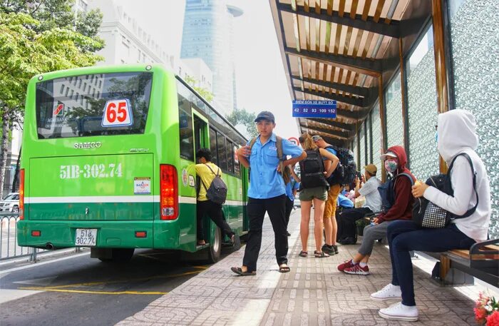 Take a Bus. To take a Bus. Траурный автобус Вьетнам. A Bus или the Bus. Можно перевести автобус