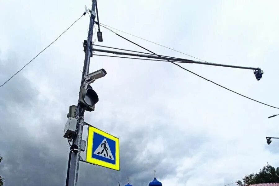 Детектор транспорта на опоре. Светофор Нижний Тагил. В Екатеринбурге отремонтируют светофоры.